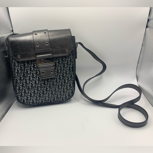 FIRM - Authentic Dior Mini Messenger - Picture 8 of 10